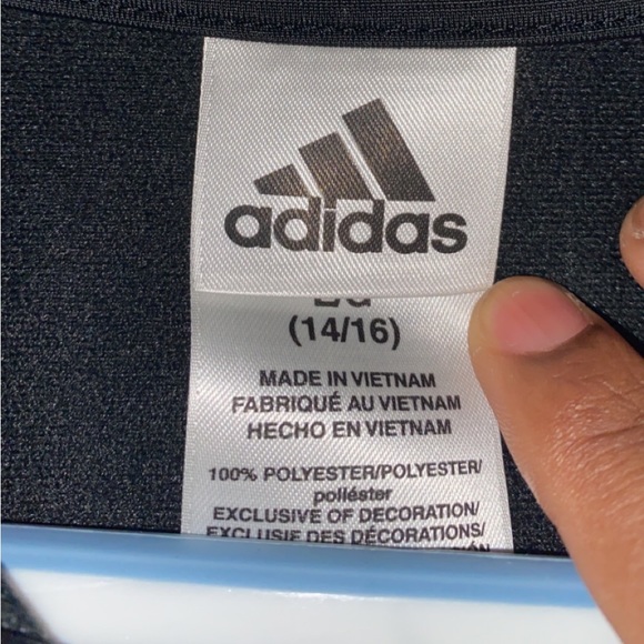 Adidas boys jacket - Picture 2 of 3